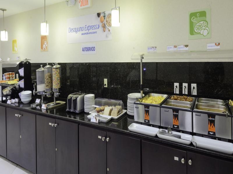 Holiday Inn Express Tapachula By Ihg Esterno foto